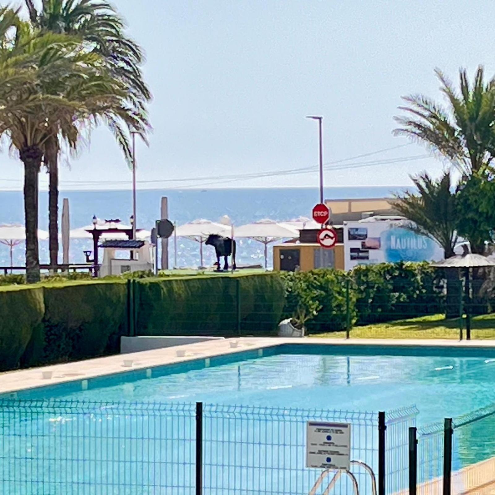 Sea View Apartment Beach Front Punta Prima Torrevieja Bagian luar foto